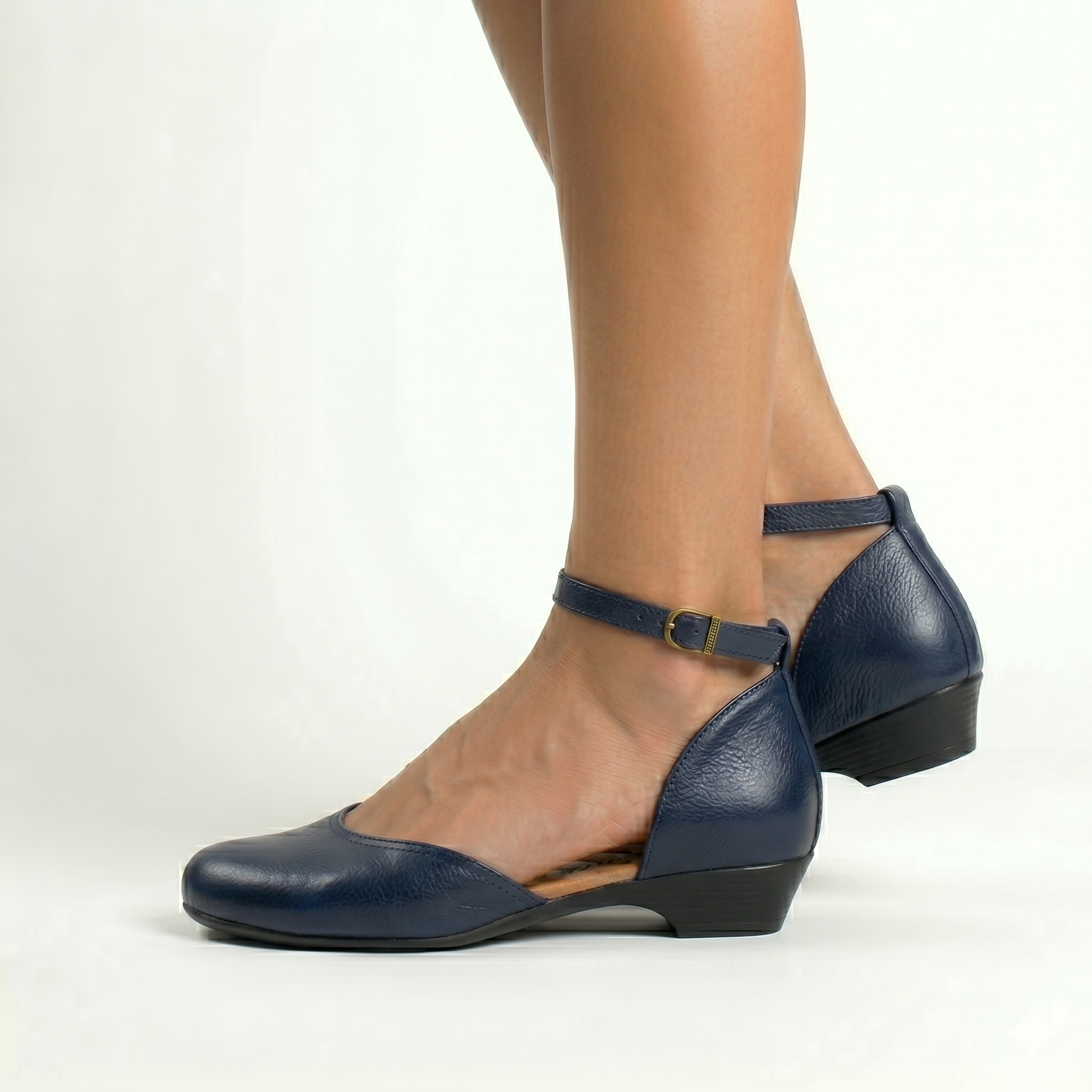 DJ 033J | Women's Genuine Leather Mini Heel Pump Shoes